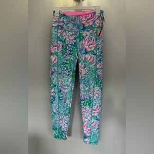 Women’s Lilly Pulitzer Luxletic yoga pants size medium